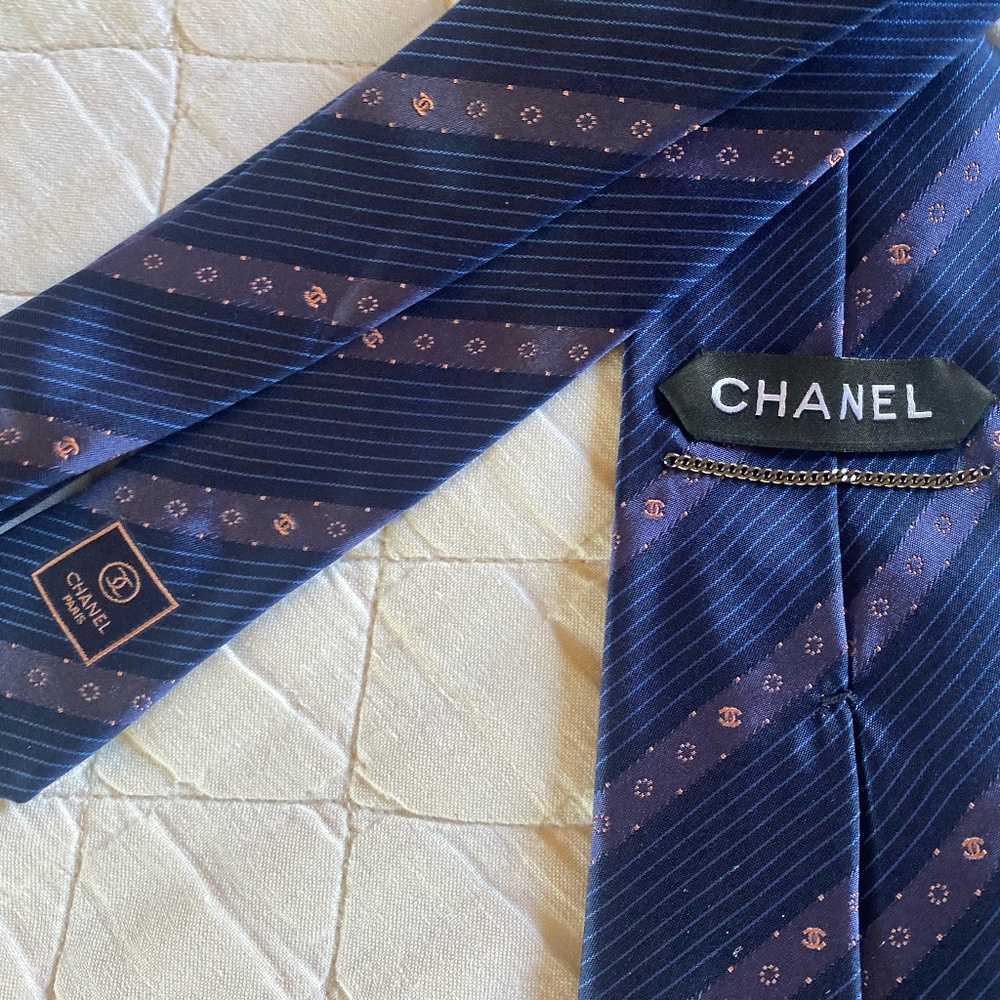 CHANEL Navy/Purple Silk Tie - Picture 4 of 4